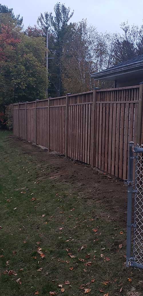 P7 complete fence with pickets